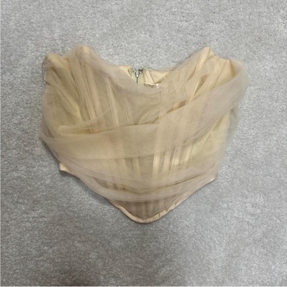 Isabelle’s Cabinet Cream Structure Corset Wire Mesh Layer Top size large - Picture 1 of 3